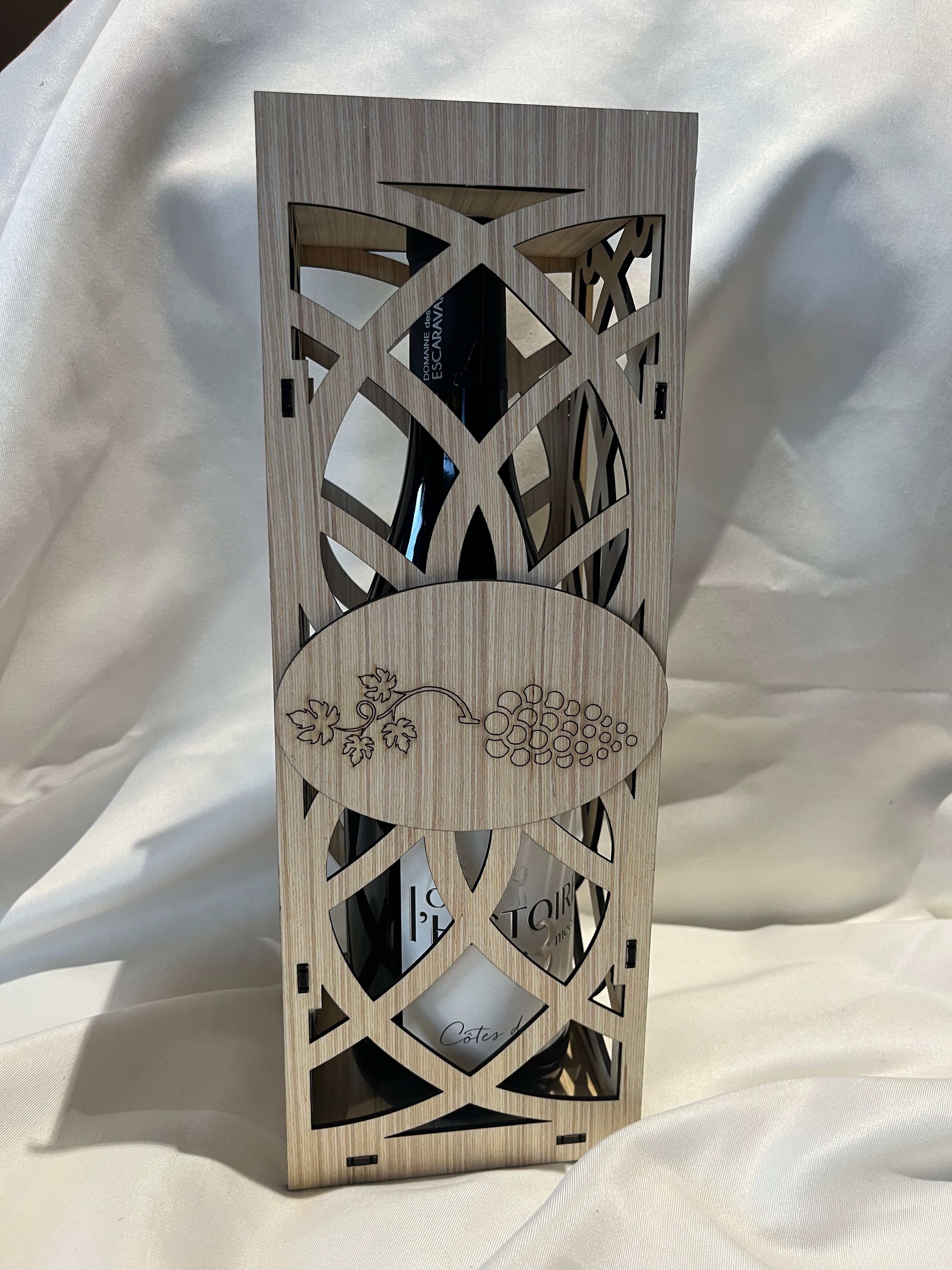 Coffret vin ajouré