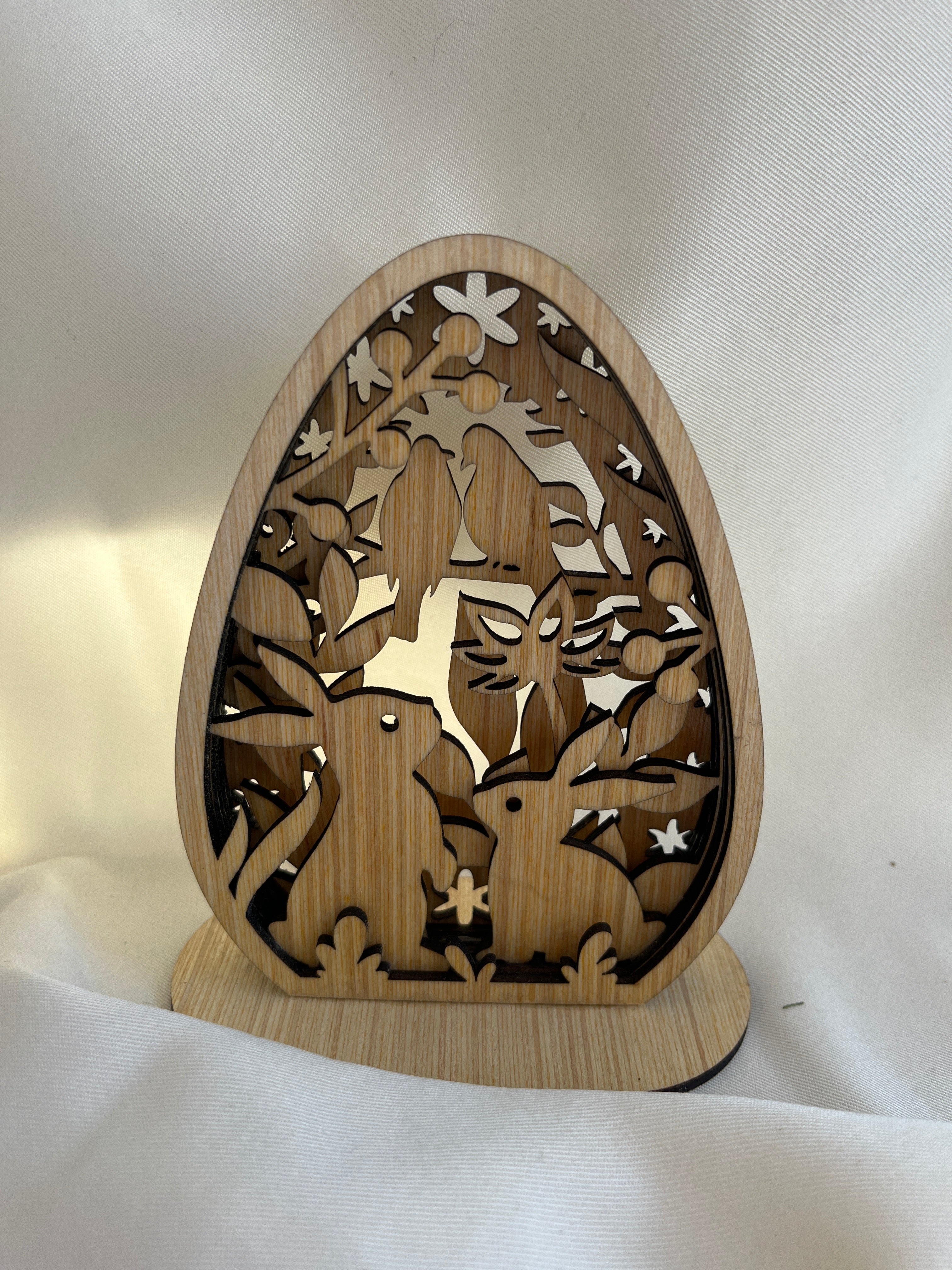 Pâques - superposition oeuf lapins