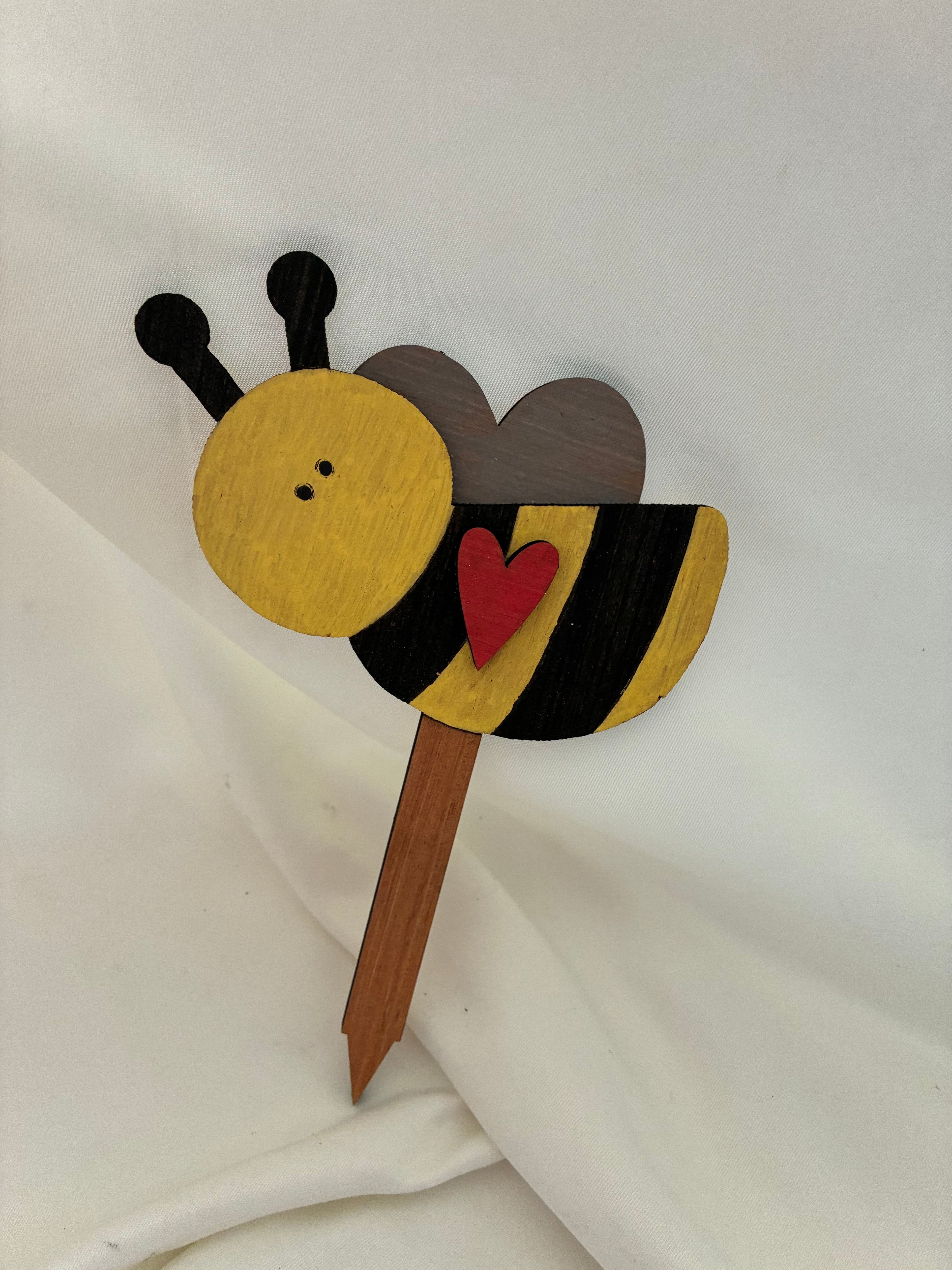 Décoration jardin abeille